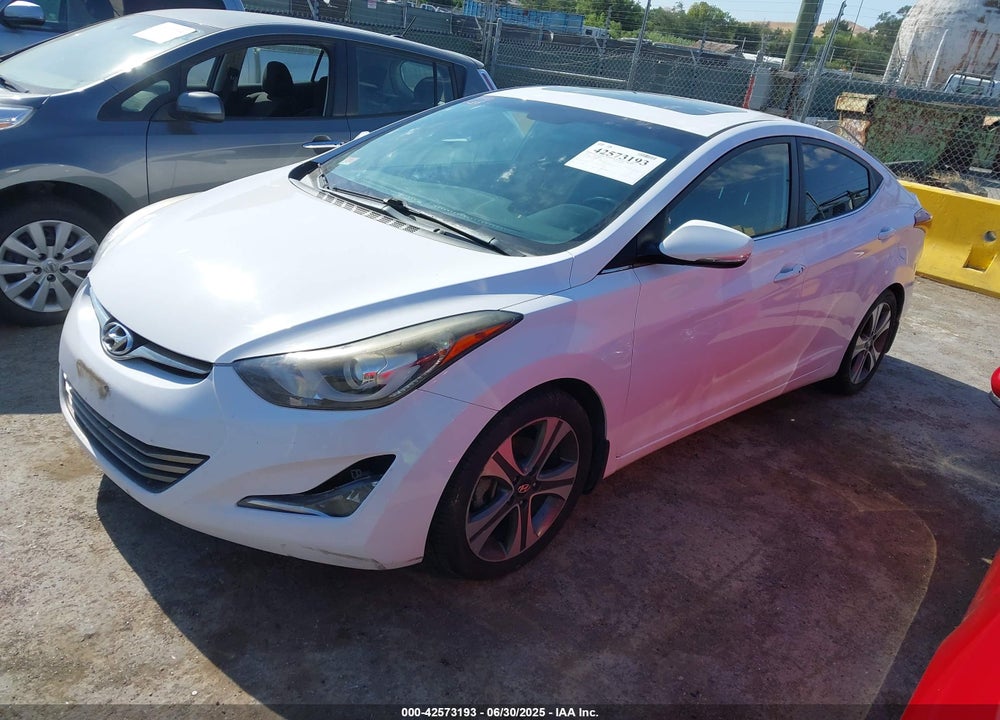 2015 HYUNDAI ELANTRA VIN: KMHDH4AH7FU372681