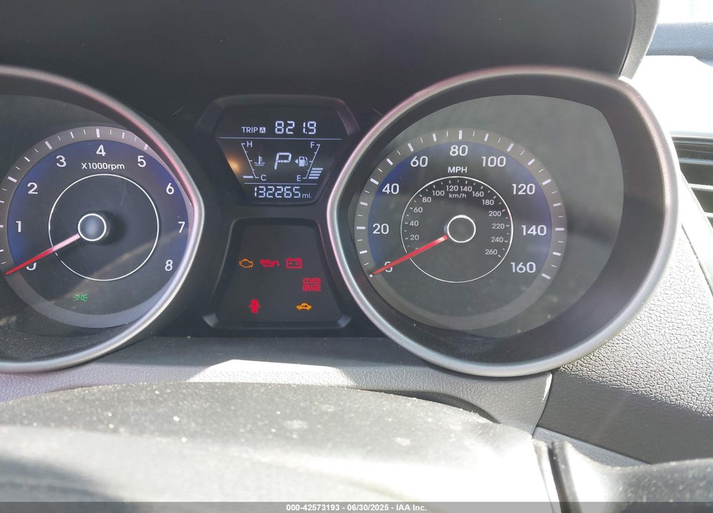 2015 HYUNDAI ELANTRA VIN: KMHDH4AH7FU372681