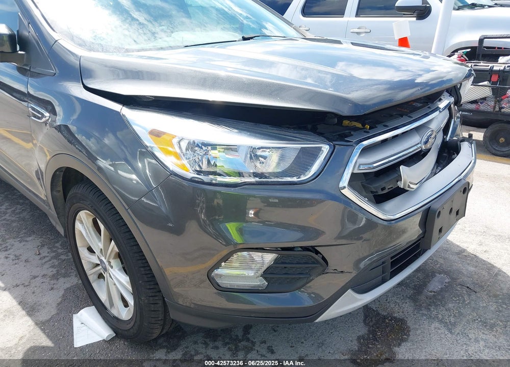 2018 FORD ESCAPE SE VIN: 1FMCU9GD1JUC06528