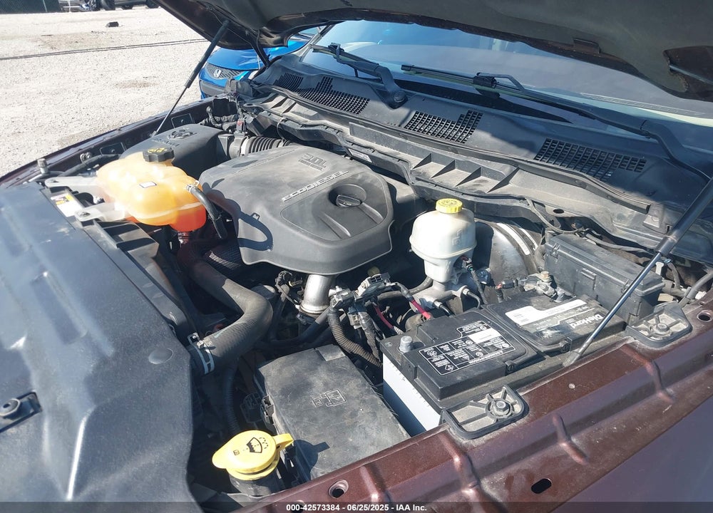 2015 RAM 1500 VIN: 1C6RR7LM8FS526031
