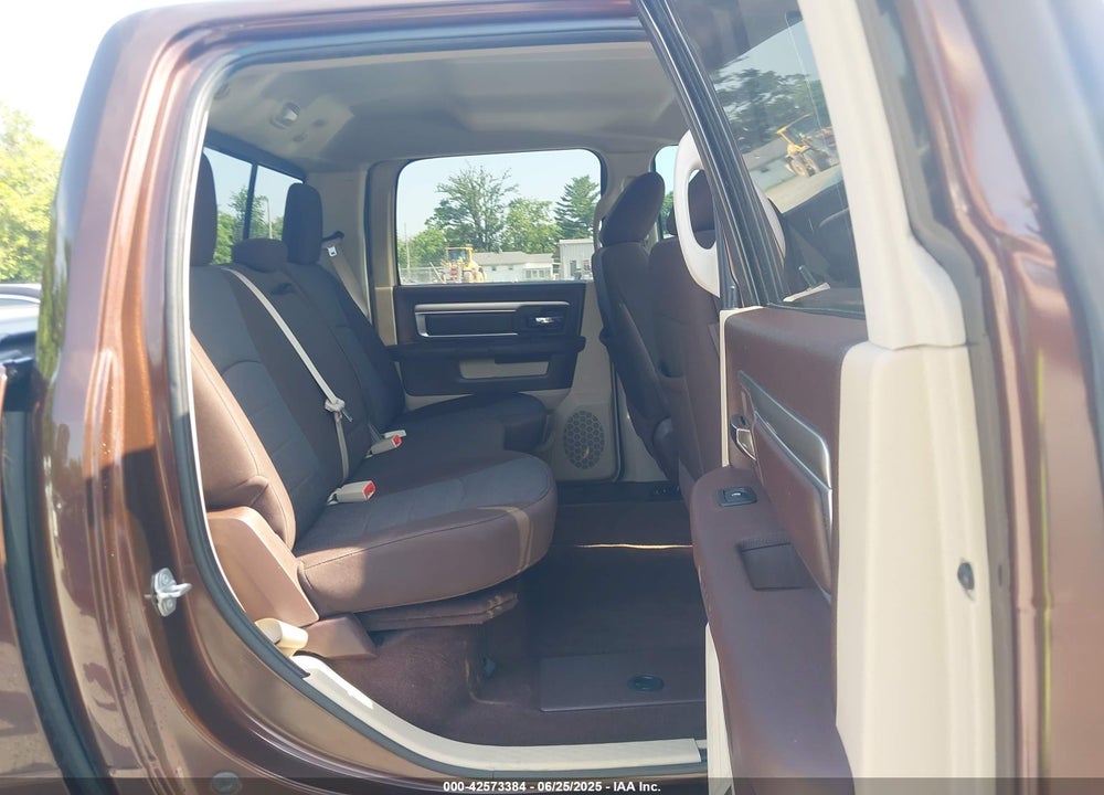 2015 RAM 1500 VIN: 1C6RR7LM8FS526031
