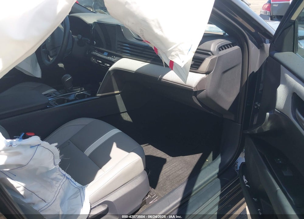2025 TOYOTA CAMRY VIN: 4T1DBADK8SU004222