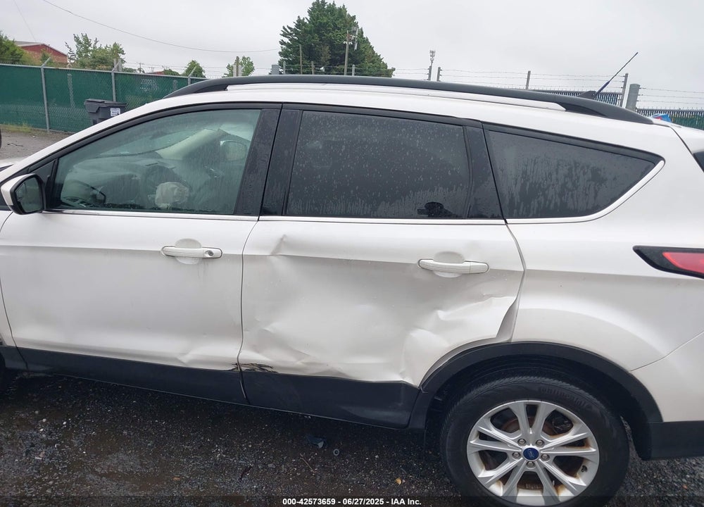 2018 FORD ESCAPE VIN: 1FMCU9HD6JUD62028