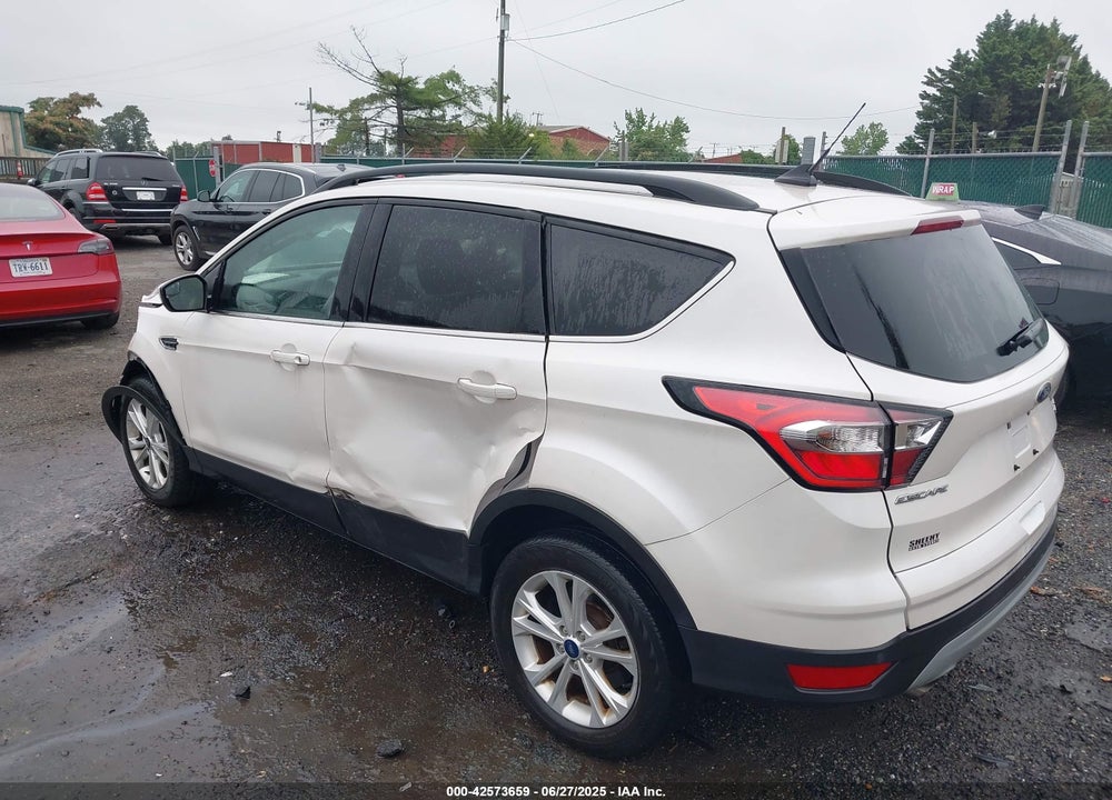 2018 FORD ESCAPE VIN: 1FMCU9HD6JUD62028
