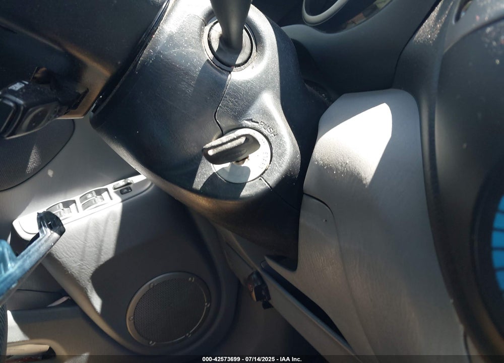 2003 TOYOTA RAV4 VIN: JTEGH20V530118687