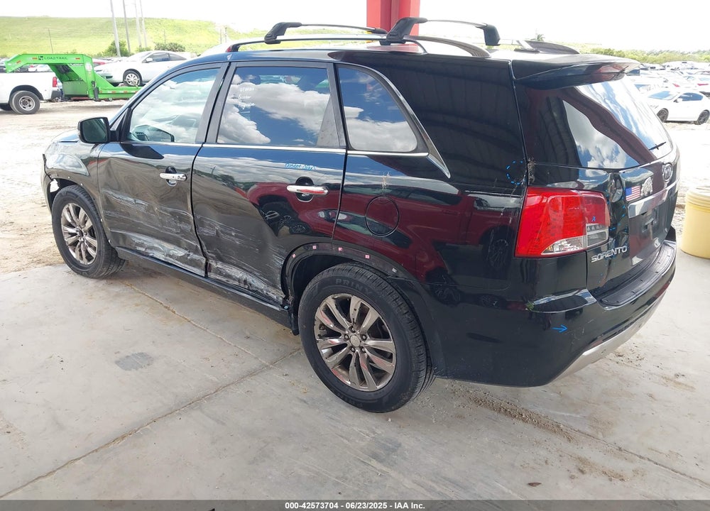 2012 KIA SORENTO VIN: 5XYKW4A22CG268108