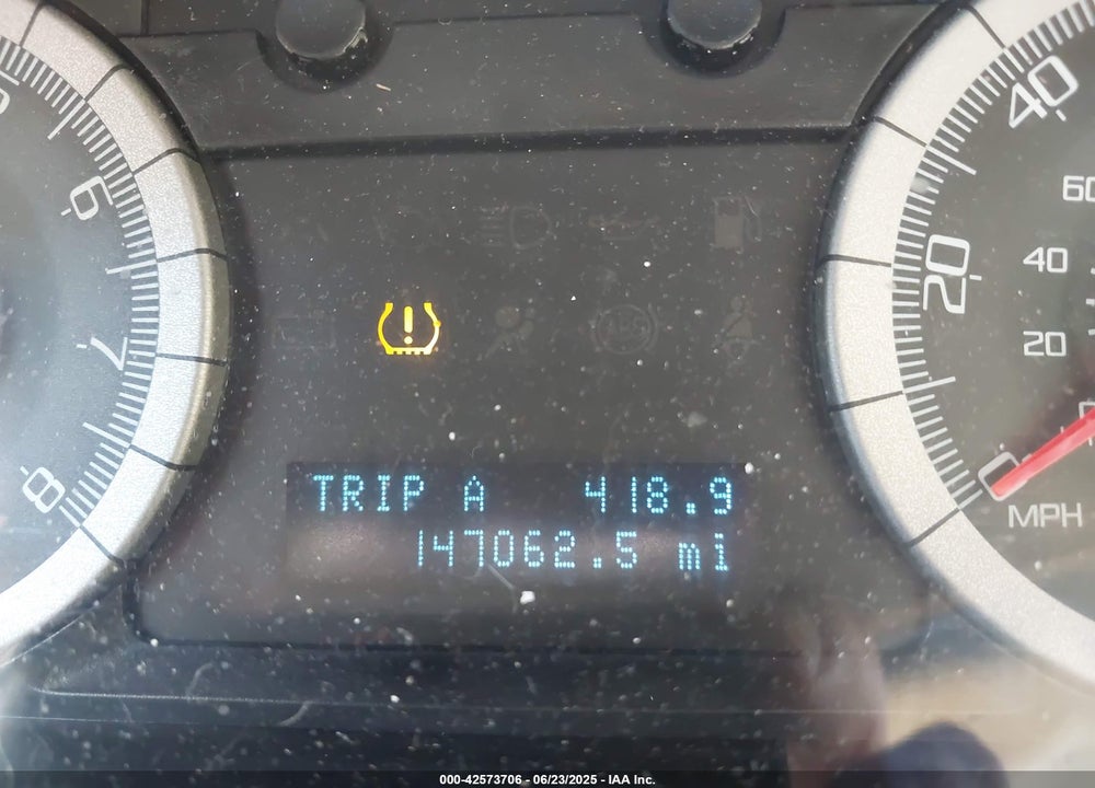 2008 FORD ESCAPE VIN: 1FMCU94158KB25094