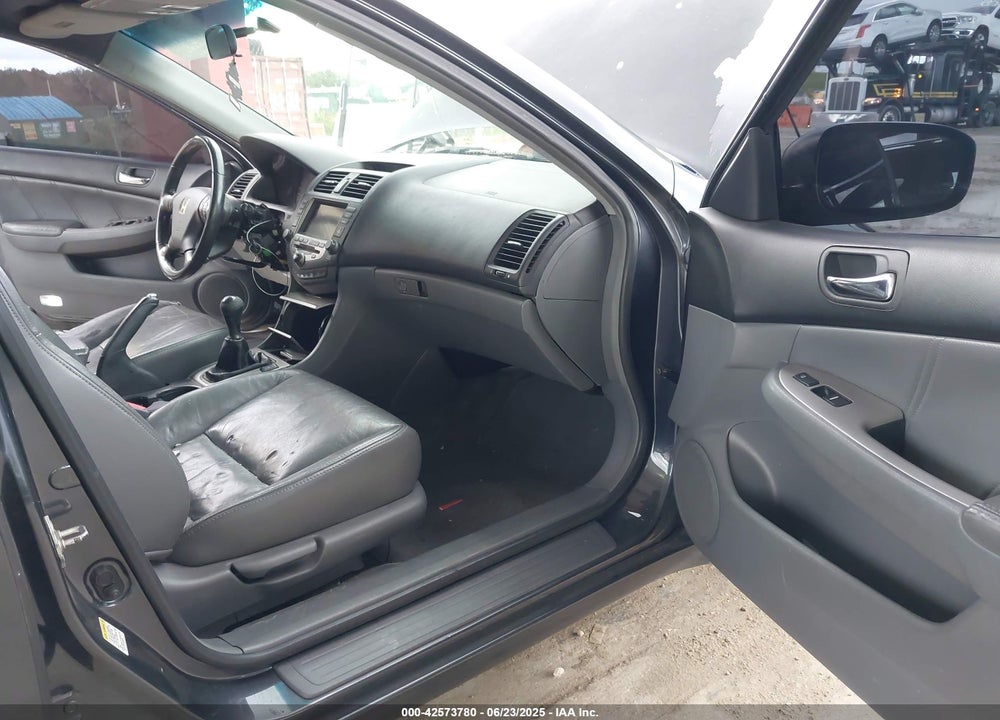 2006 HONDA ACCORD VIN: 1HGCM55766A155208