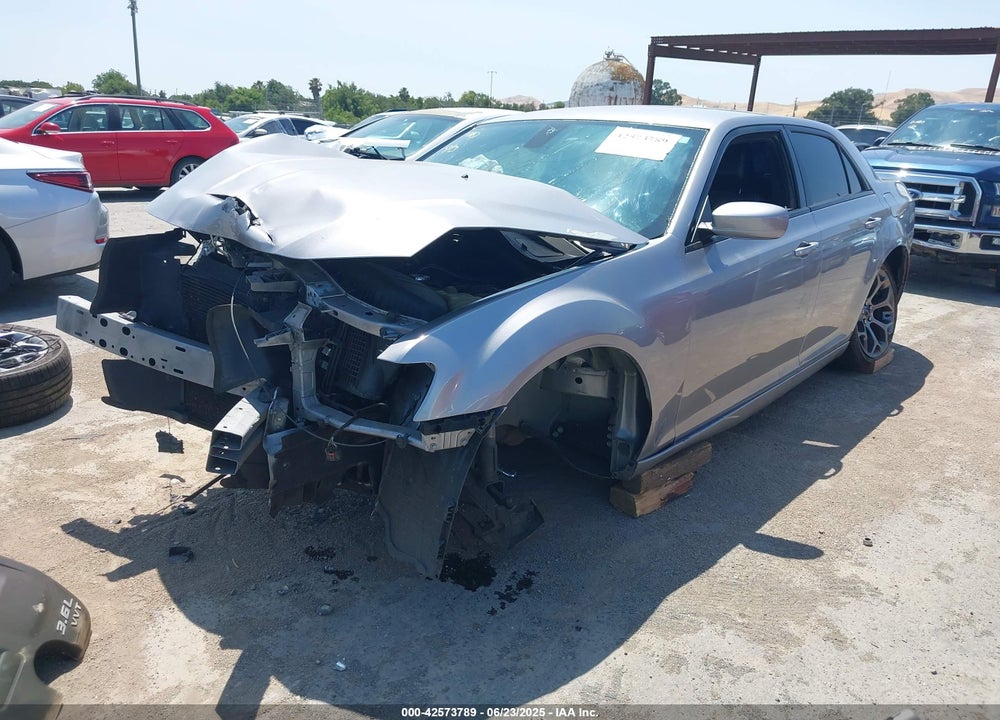 2018 CHRYSLER 300 VIN: 2C3CCABG4JH227276