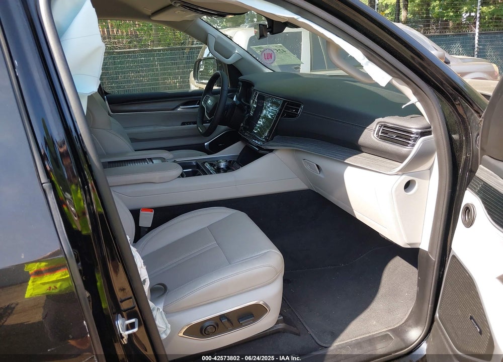 2024 JEEP WAGONEER VIN: 1C4SJUBP5RS126203