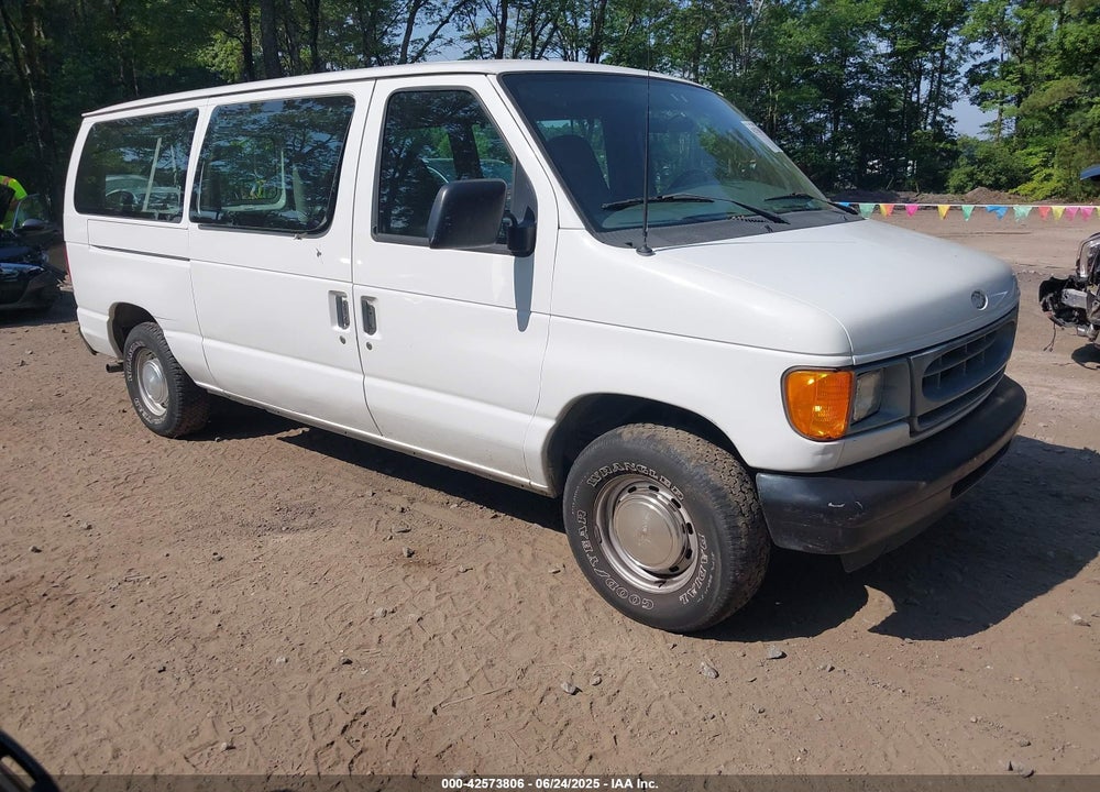 2001 FORD ECONOLINE XL/XLT VIN: 1FMRE11261HB19216
