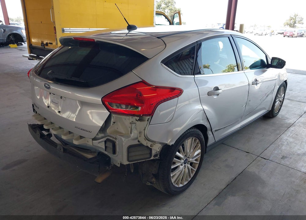 2017 FORD FOCUS VIN: 1FADP3N2XHL288103