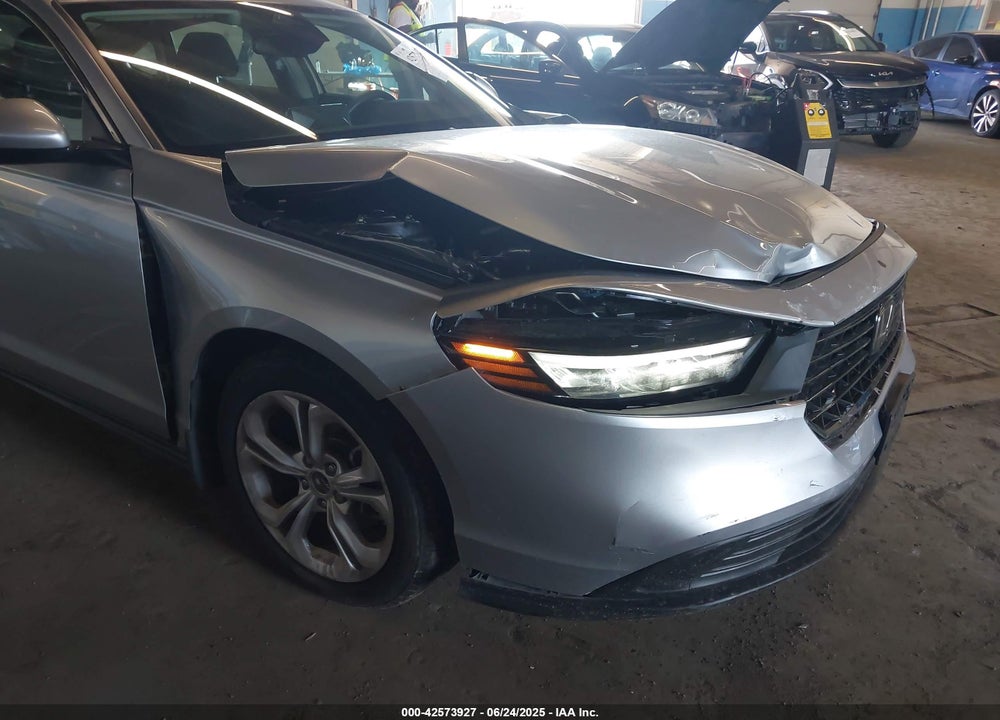 2025 HONDA ACCORD LX VIN: 1HGCY1F24SA016463