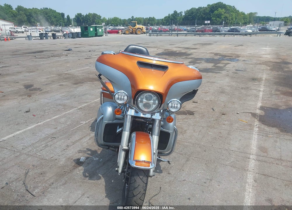 2014 HARLEY-DAVIDSON FLHTK ELECTRA GLIDE ULTRA LTD VIN: 1HD1KEL13EB631643