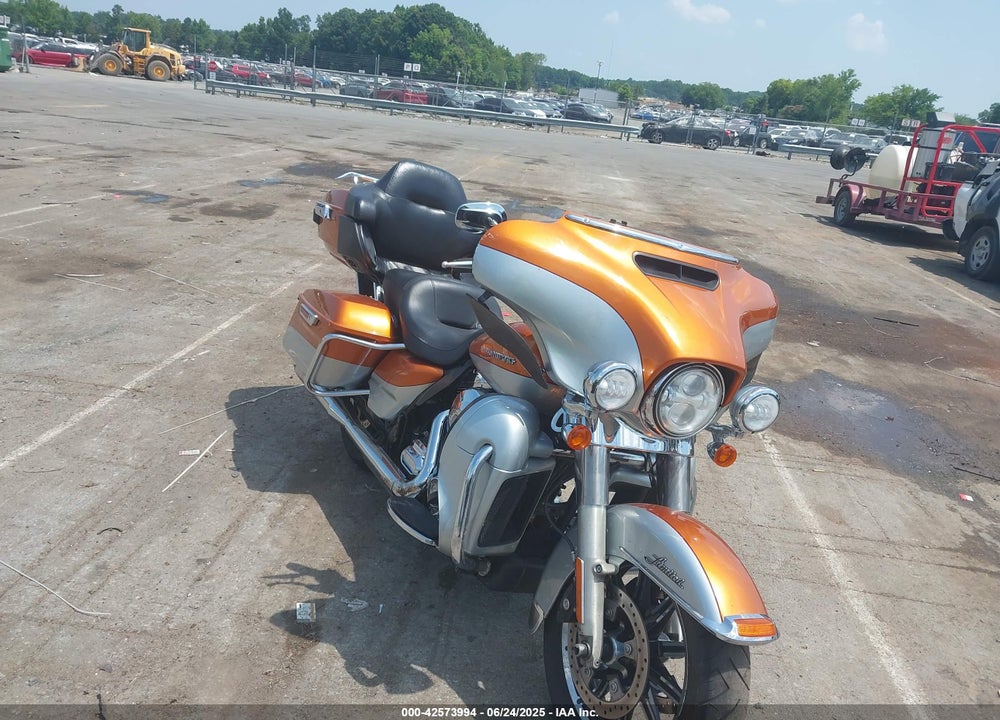 2014 HARLEY-DAVIDSON FLHTK ELECTRA GLIDE ULTRA LTD VIN: 1HD1KEL13EB631643