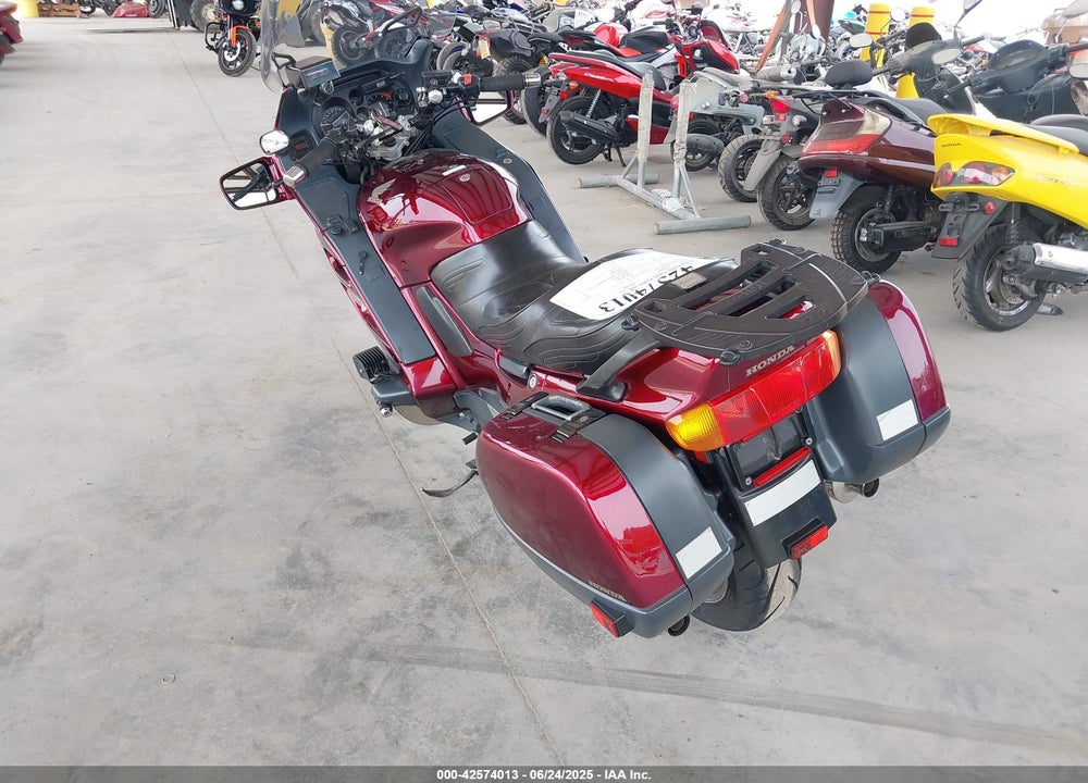 2001 HONDA ST1100 VIN: JH2SC26021M100377