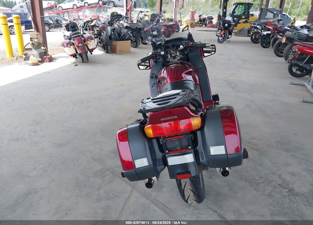 2001 HONDA ST1100 VIN: JH2SC26021M100377