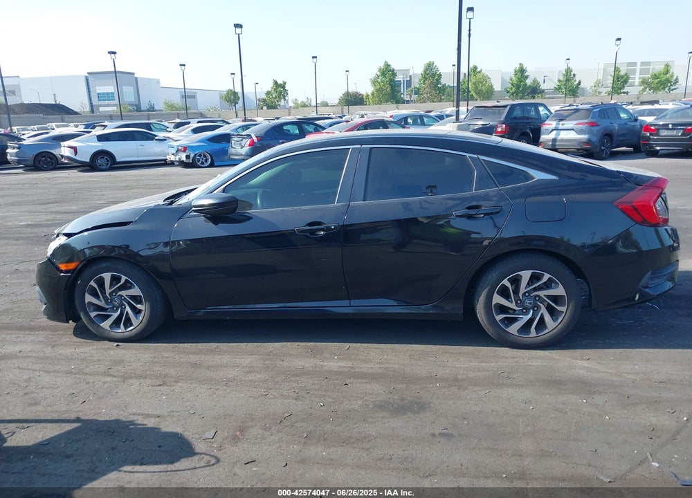 2018 HONDA CIVIC VIN: 2HGFC2F73JH586953