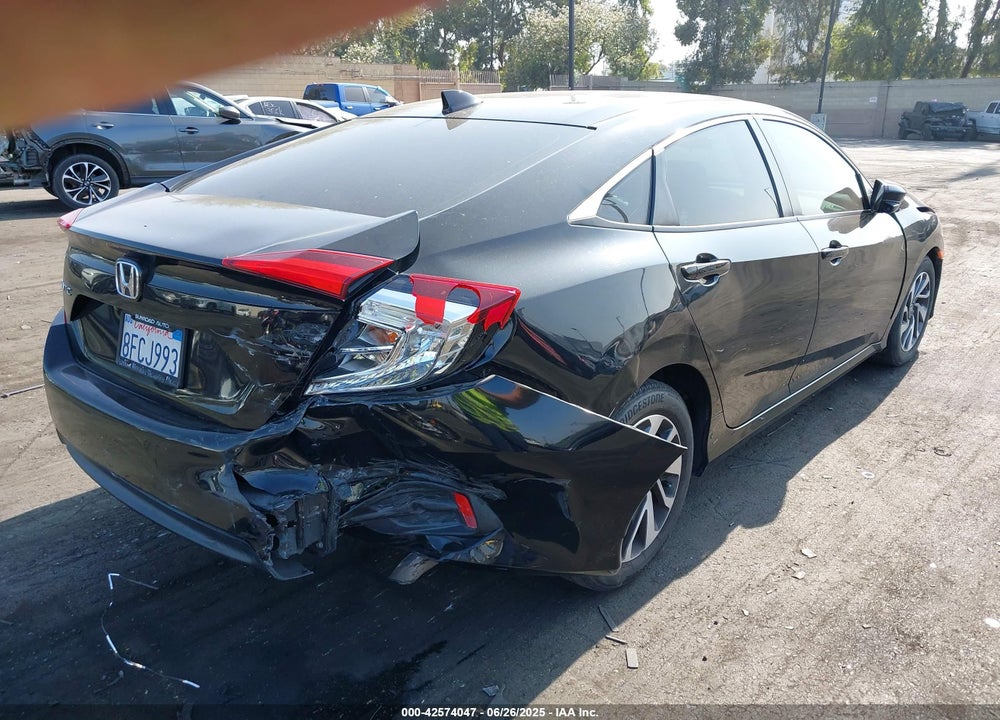 2018 HONDA CIVIC VIN: 2HGFC2F73JH586953