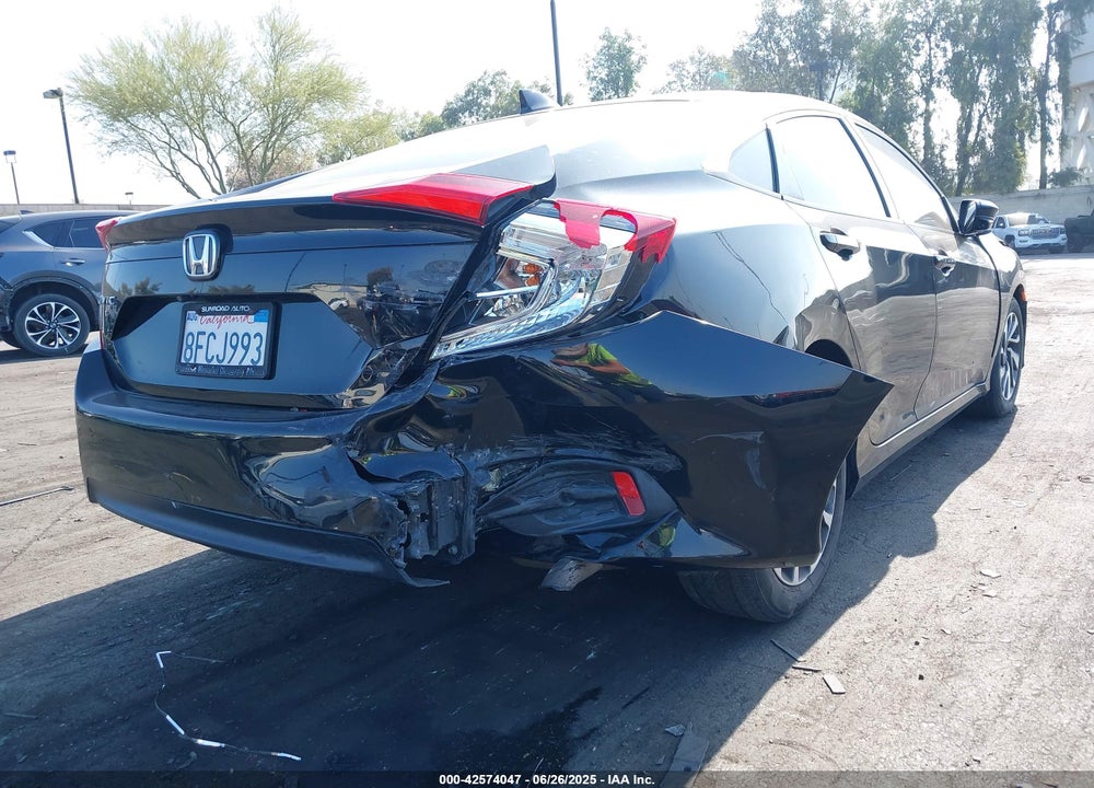 2018 HONDA CIVIC VIN: 2HGFC2F73JH586953
