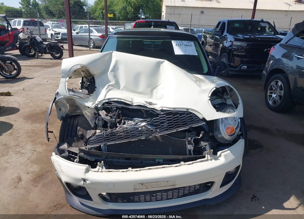 2013 MINI HARDTOP VIN: WMWSU3C56DT370652