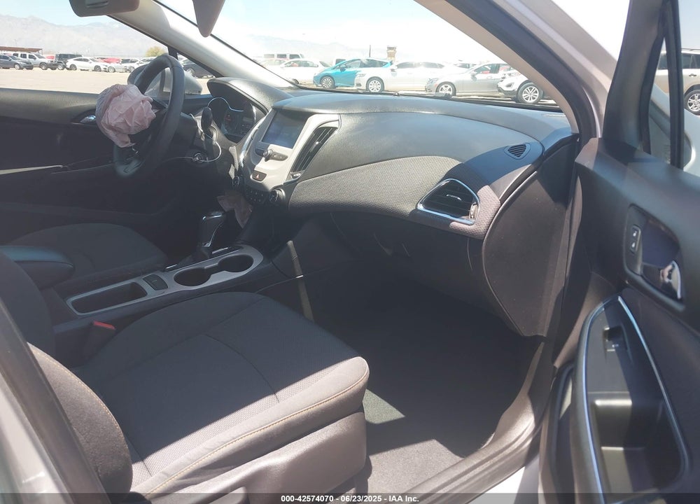 2018 CHEVROLET CRUZE VIN: 1G1BC5SM8J7227614