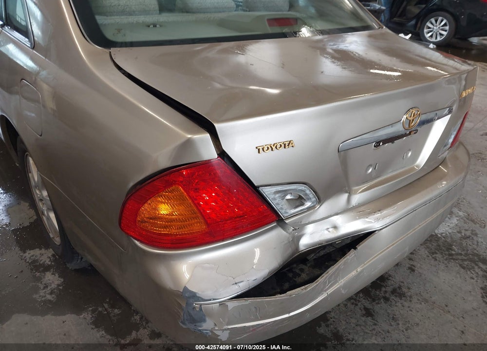 2002 TOYOTA AVALON XLS VIN: 4T1BF28B92U239353