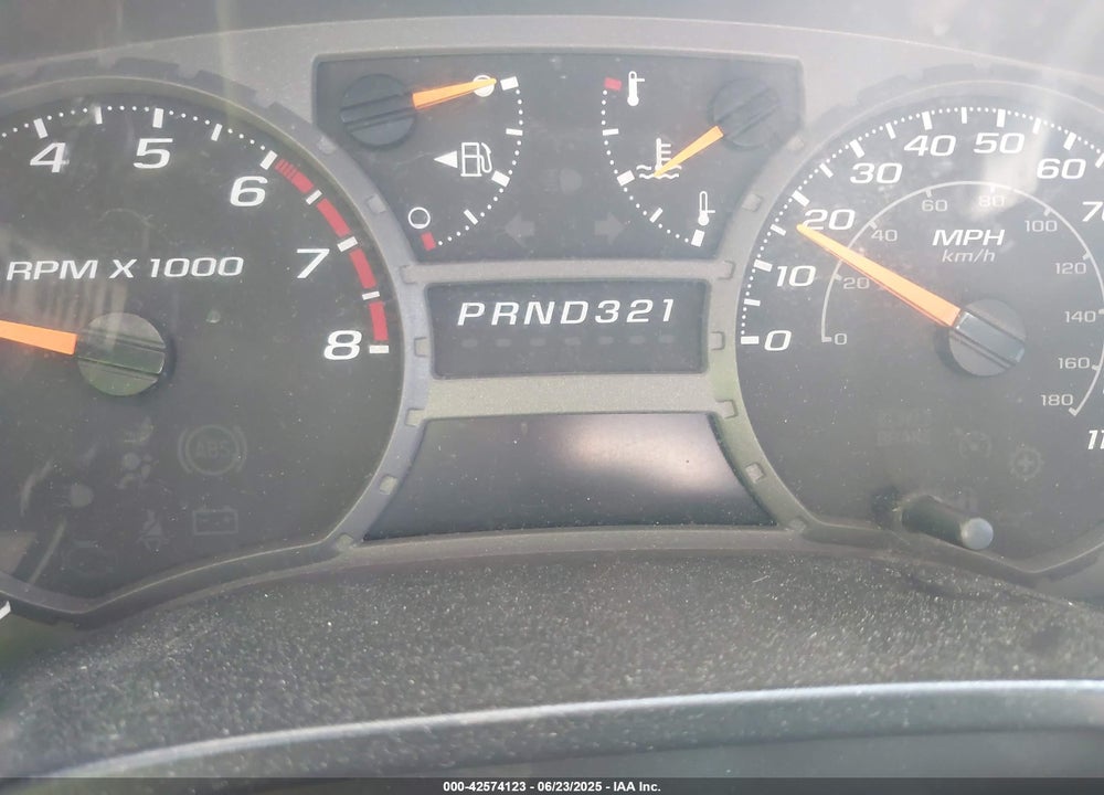 2005 CHEVROLET COLORADO LS VIN: 1GCDT136858110687