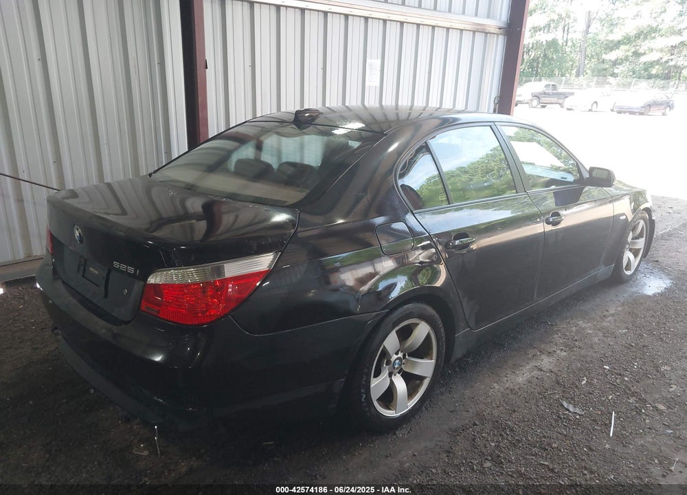 2006 BMW 525I VIN: WBANE53526CK83601