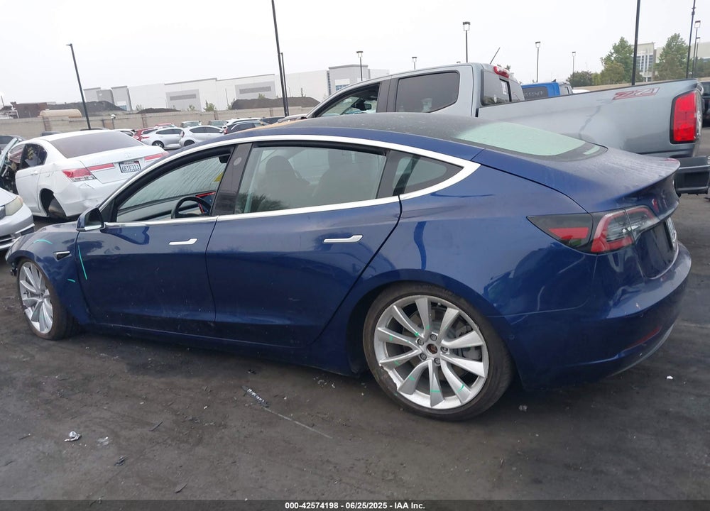 2018 TESLA MODEL 3 VIN: 5YJ3E1EB8JF185528