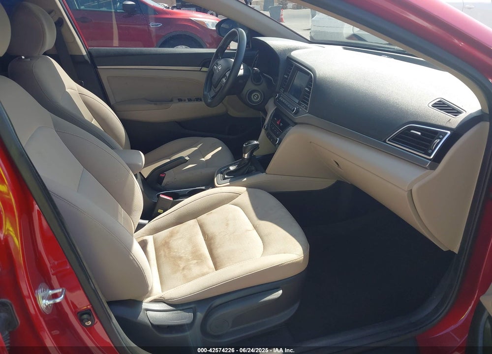 2017 HYUNDAI ELANTRA VIN: KMHD84LF0HU409035