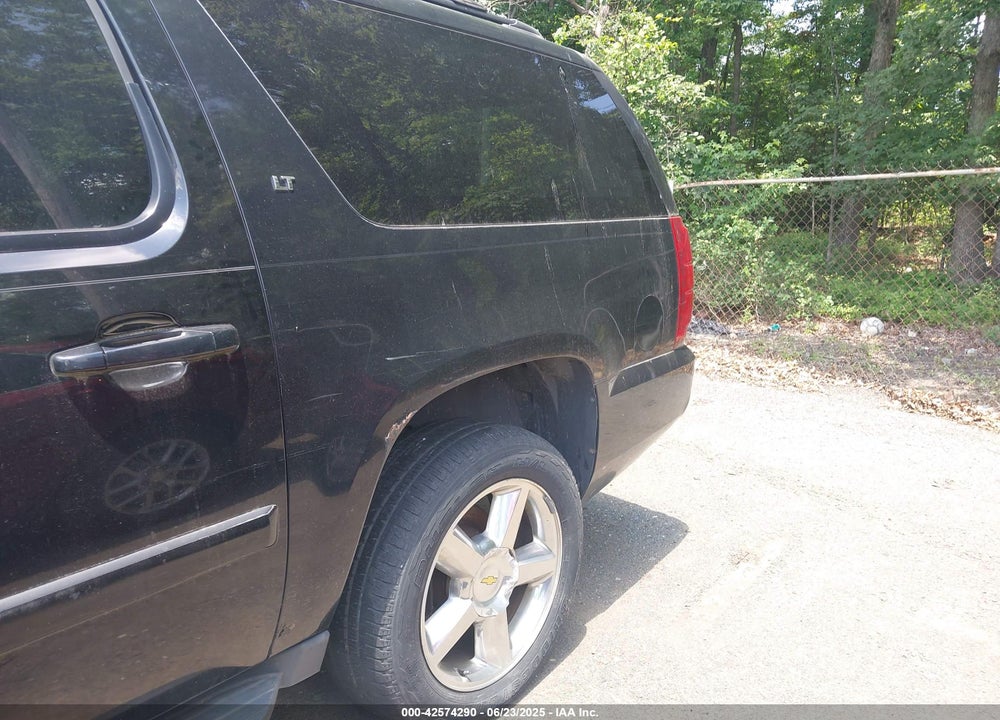 2007 CHEVROLET SUBURBAN 1500 VIN: 1GNFK16307J324024