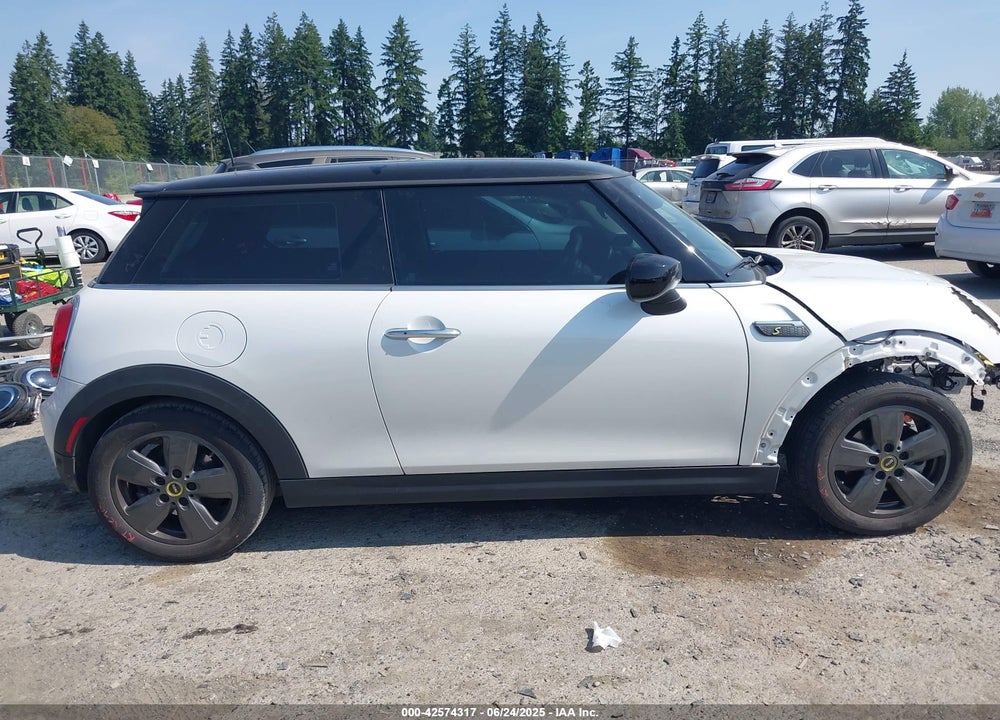 2024 MINI SE HARDTOP VIN: WMW13DJ09R2V91896