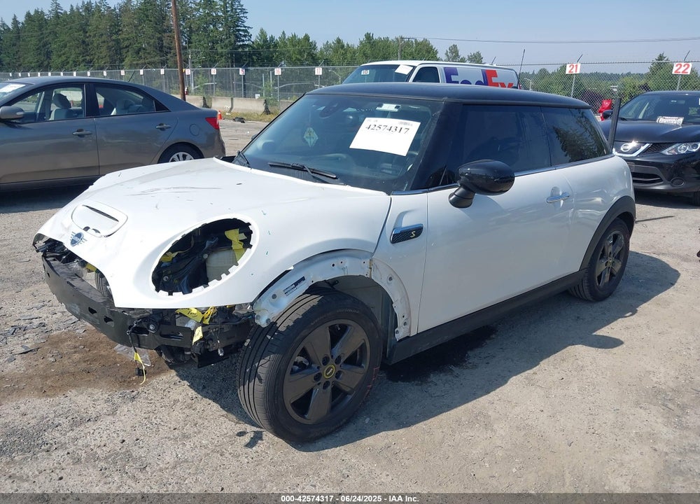 2024 MINI SE HARDTOP VIN: WMW13DJ09R2V91896
