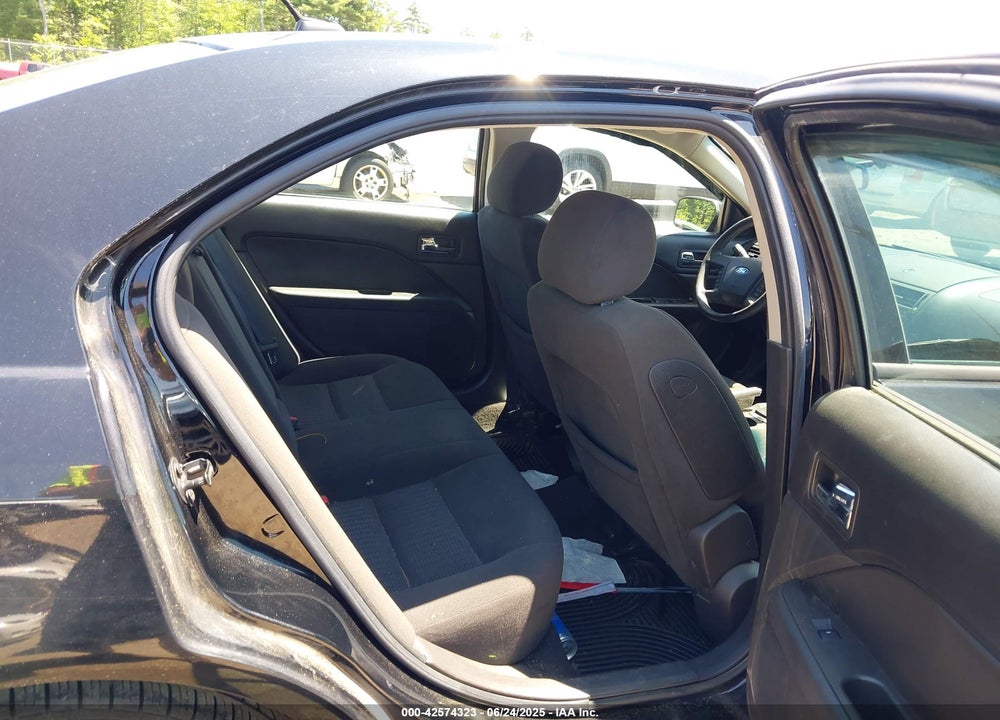 2008 FORD FUSION VIN: 3FAHP07Z58R212574