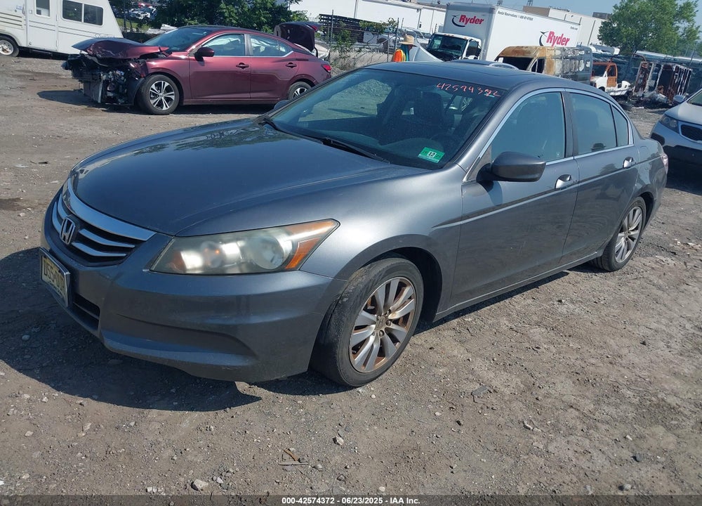 2011 HONDA ACCORD 2.4 EX-L VIN: 1HGCP2F83BA053212