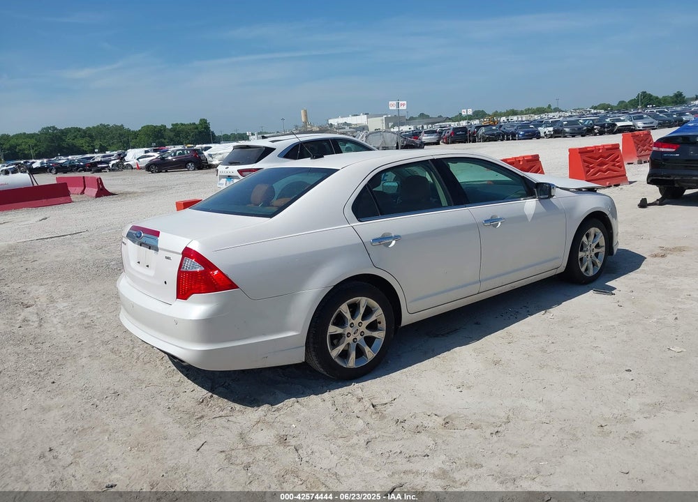 2011 FORD FUSION VIN: 3FAHP0JA6BR113708