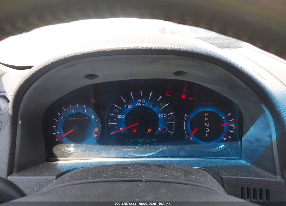 2011 FORD FUSION VIN: 3FAHP0JA6BR113708