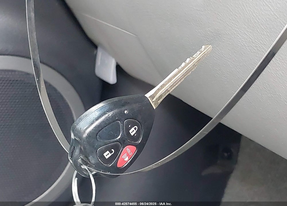 2011 TOYOTA RAV4 VIN: 2T3ZF4DV1BW079938