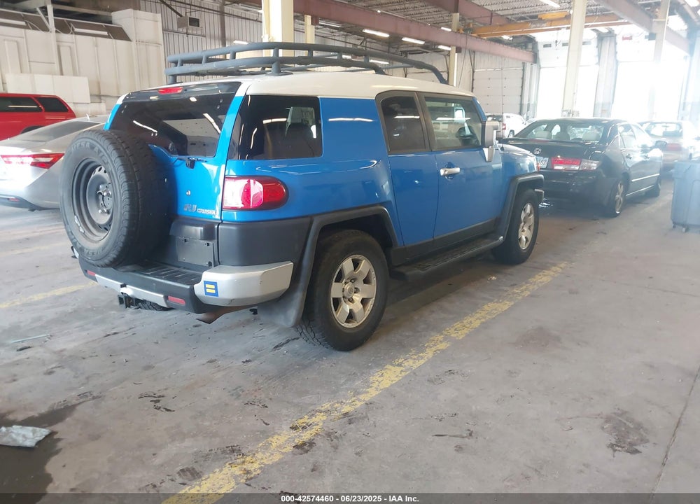2007 TOYOTA FJ CRUISER VIN: JTEZU11F970008026