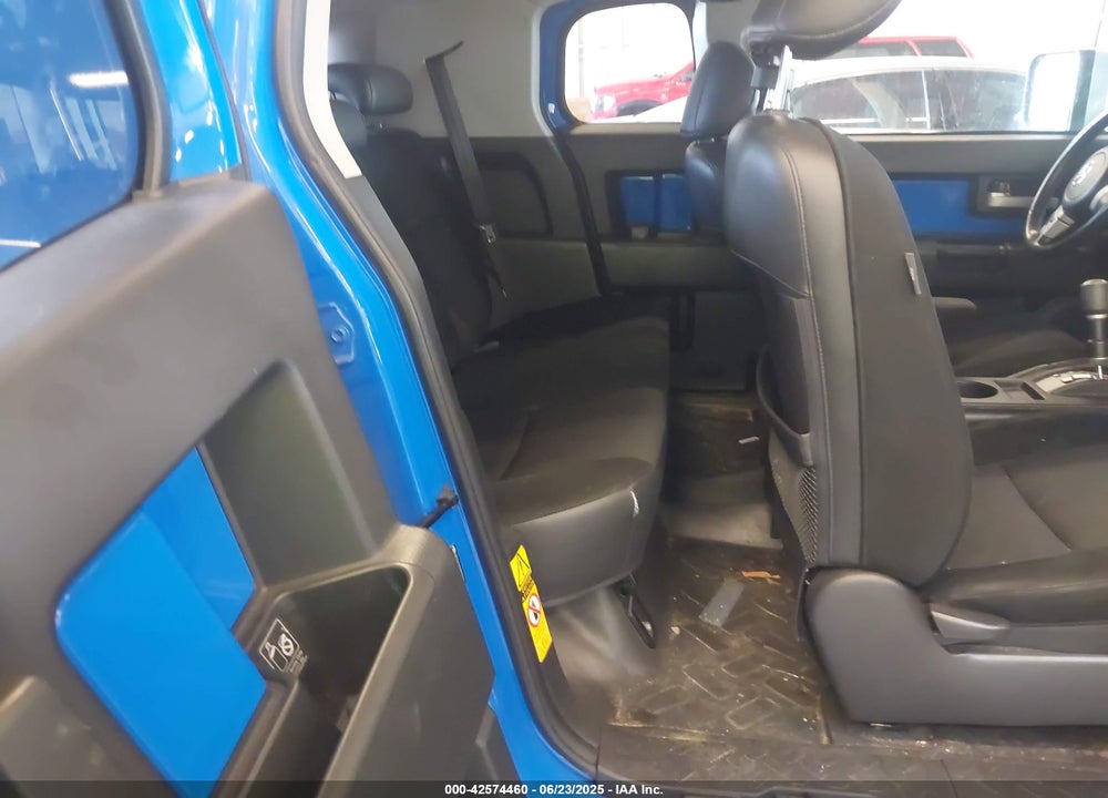 2007 TOYOTA FJ CRUISER VIN: JTEZU11F970008026