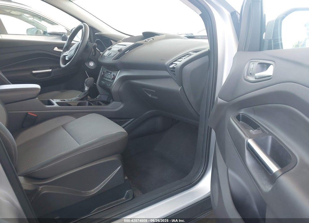 2017 FORD ESCAPE VIN: 1FMCU0GD4HUF08353