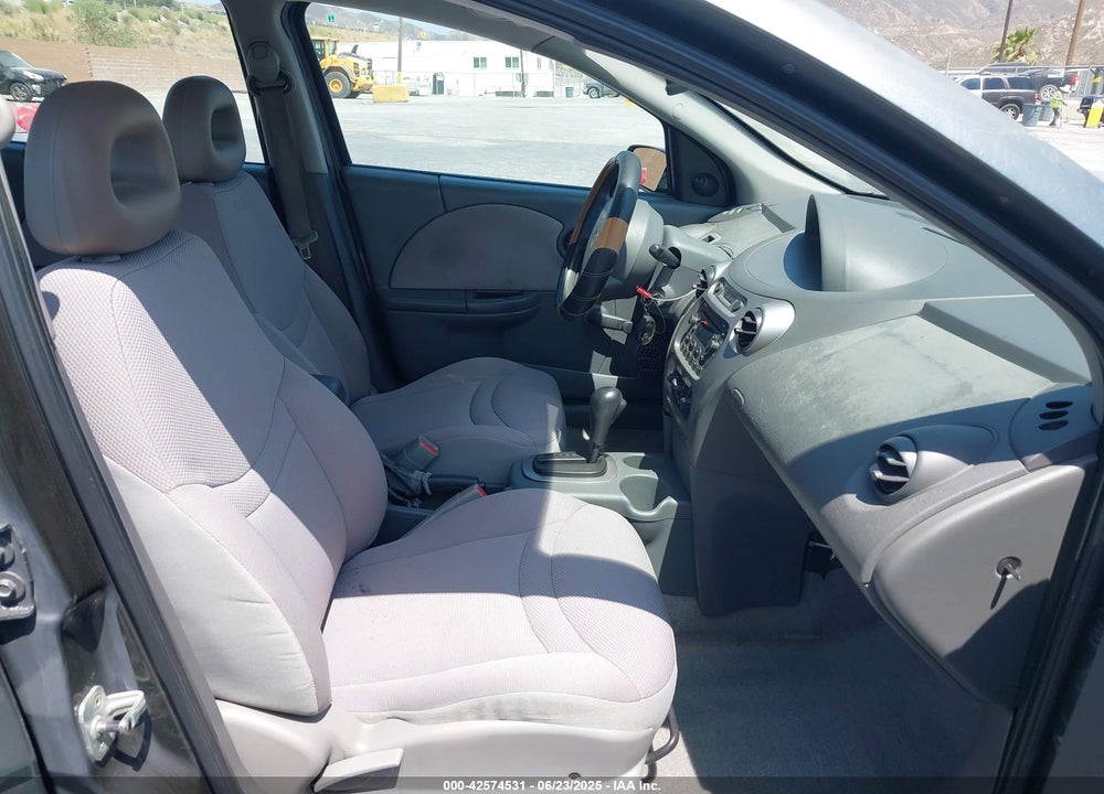 2004 SATURN ION 2 VIN: 1G8AJ52F74Z186860
