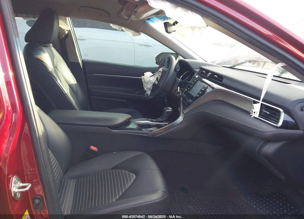 2018 TOYOTA CAMRY VIN: 4T1B11HK3JU538294