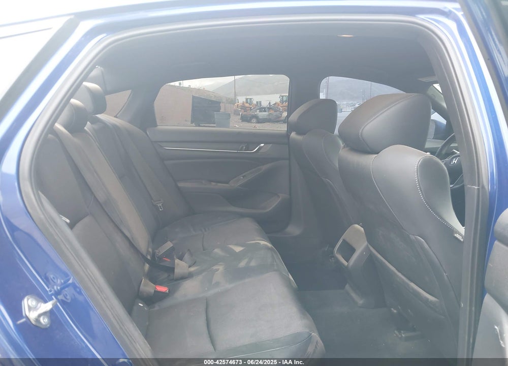 2018 HONDA ACCORD VIN: 1HGCV1F36JA149399