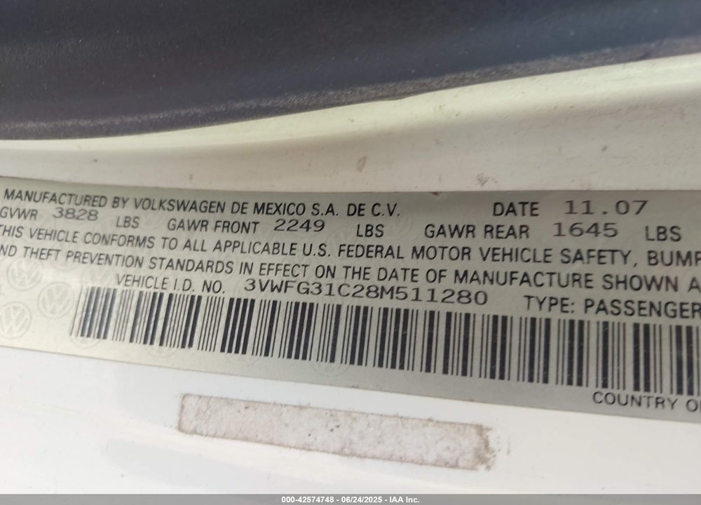 2008 VOLKSWAGEN NEW BEETLE BLACK TIE EDITION/TRIPLE WHITE VIN: 3VWFG31C28M511280