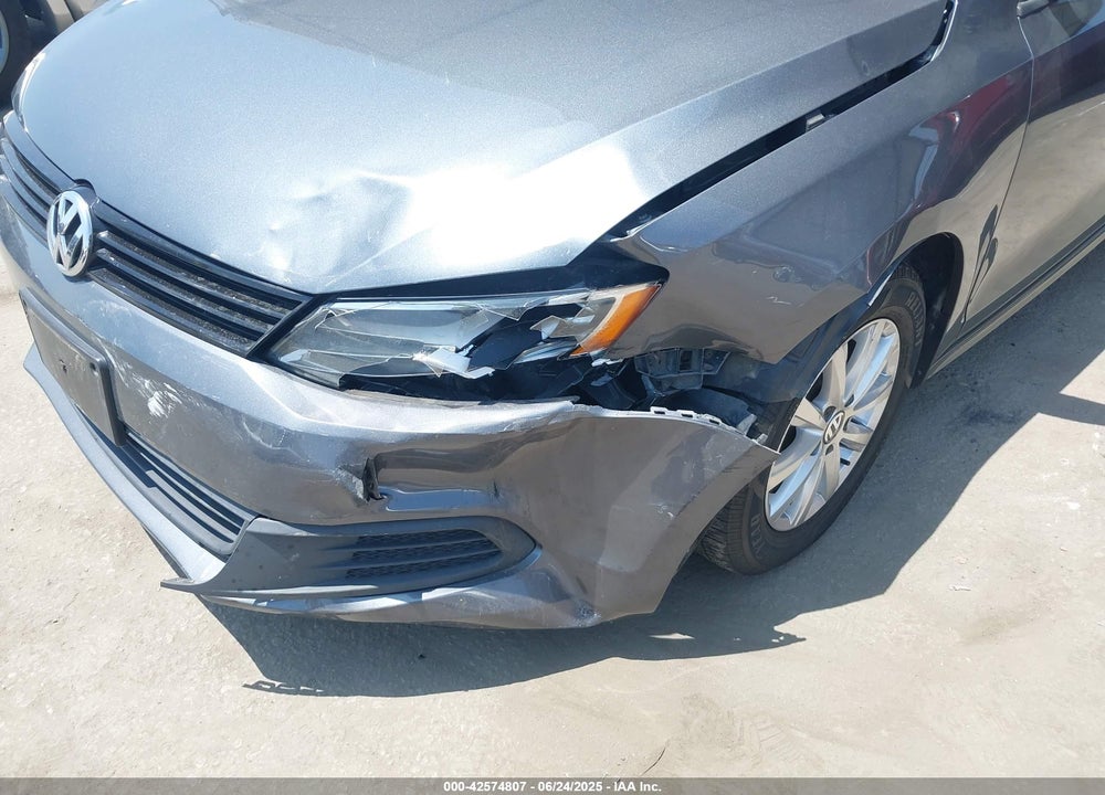 2013 VOLKSWAGEN JETTA 2.0L S VIN: 3VW2K7AJ2DM317443