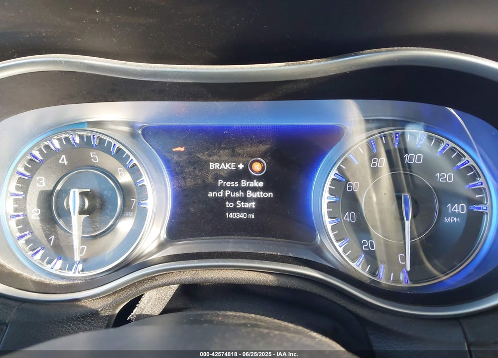 2016 CHRYSLER 300 LIMITED VIN: 2C3CCAAG4GH207023