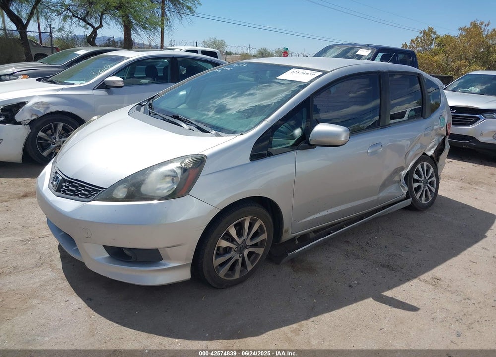 2013 HONDA FIT SPORT VIN: JHMGE8H51DC026852
