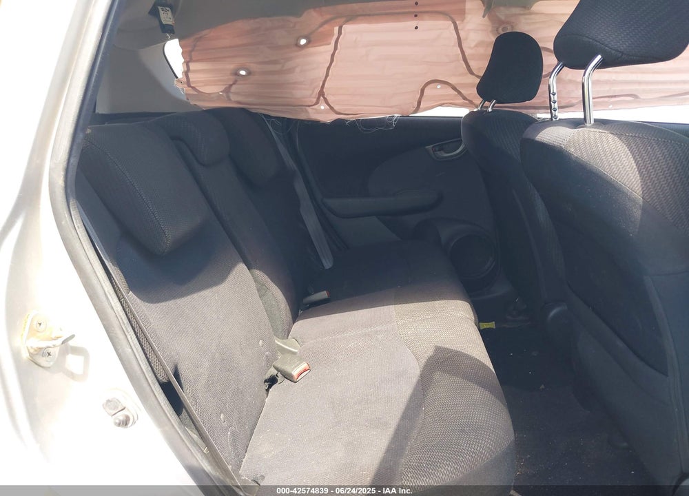 2013 HONDA FIT SPORT VIN: JHMGE8H51DC026852